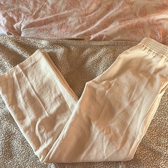 Aritzia Alanya pant - Picture 3 of 9